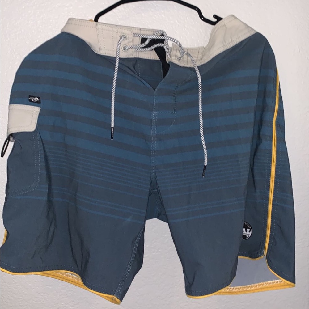 Size 34 men’s swim shorts